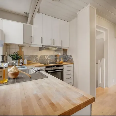 Апартаменты Large 1 Kilometer To Bryggen *