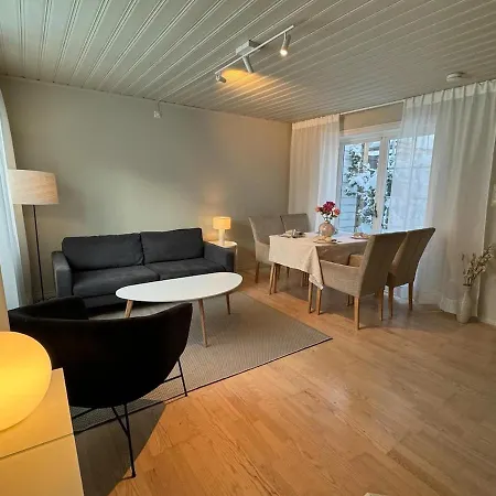 Large 1 Kilometer To Bryggen Апартаменти *