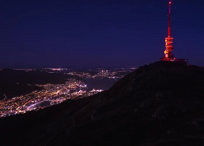 Large 1 Kilometer To Bryggen 아파트 베르겐