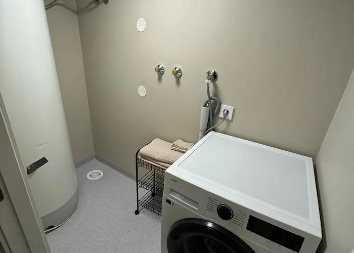 Large 1 Kilometer To Bryggen